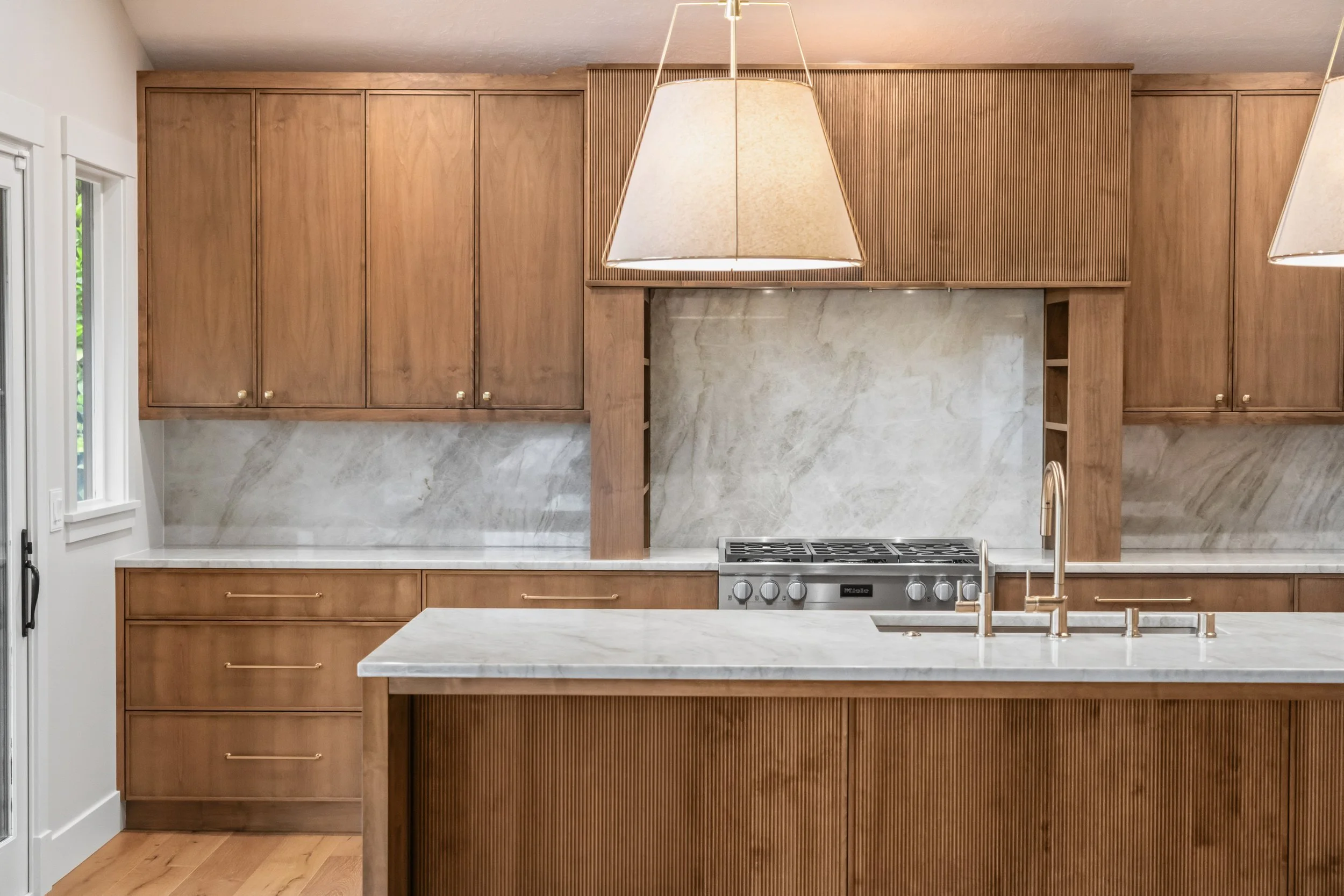 evergreen-highway-renovation-vancouver-wa-13-kitchen-range.jpg
