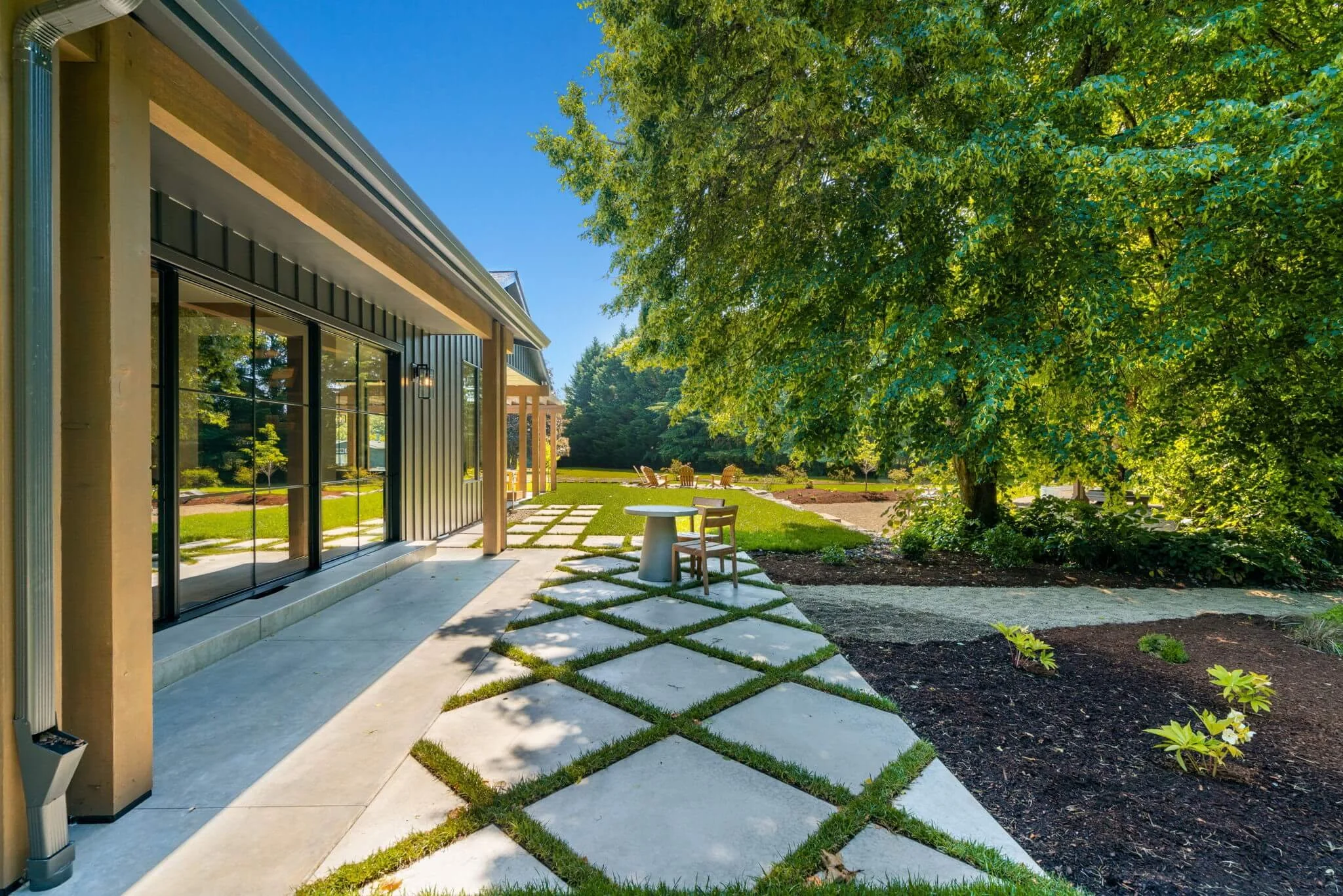 Spiller-Stairwell-02 - Battle Ground Home Additions (15).jpg