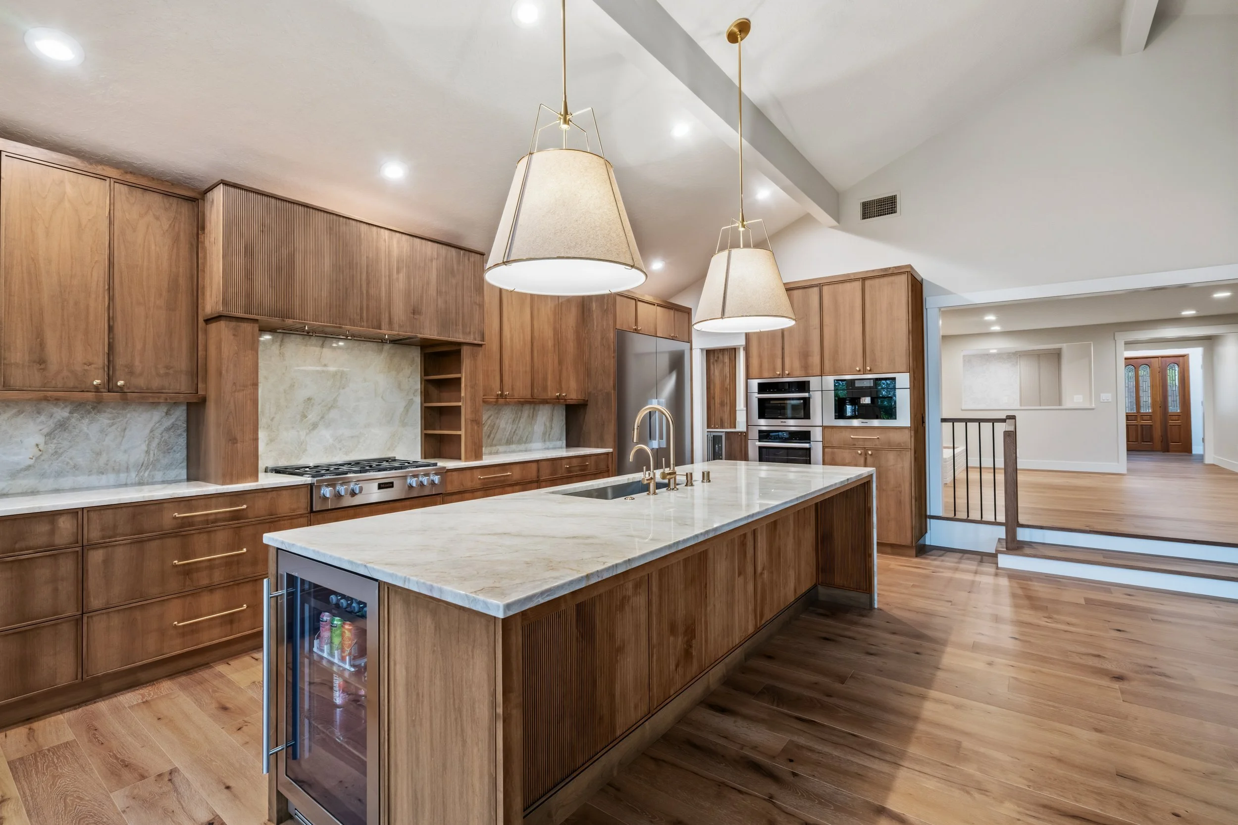 evergreen-highway-renovation-vancouver-wa-04-kitchen-island-overview.jpg