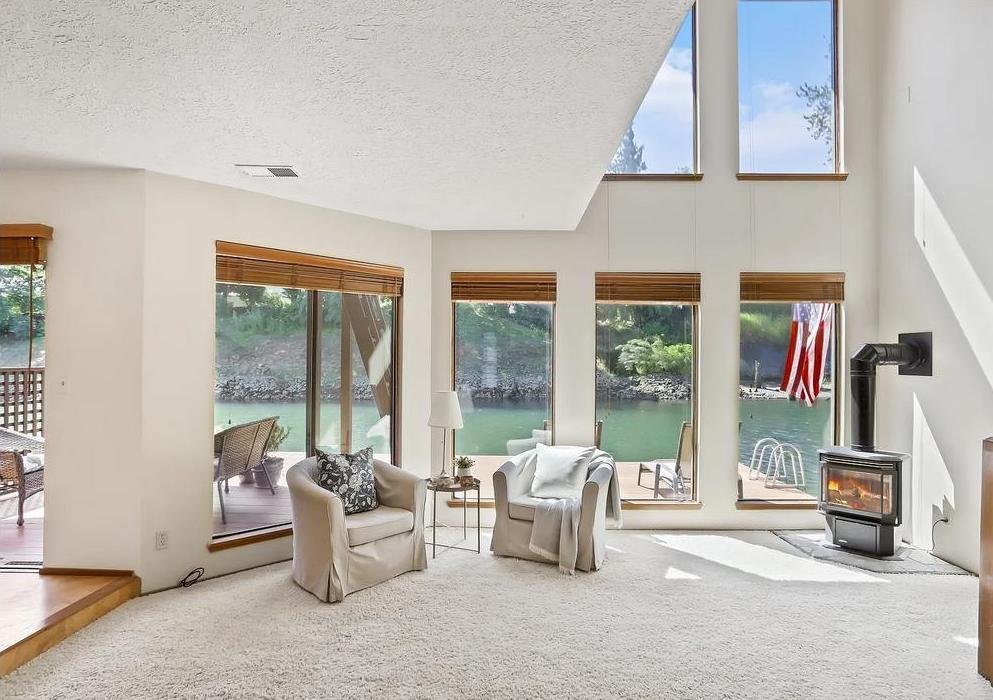 1. Living Room.jpg