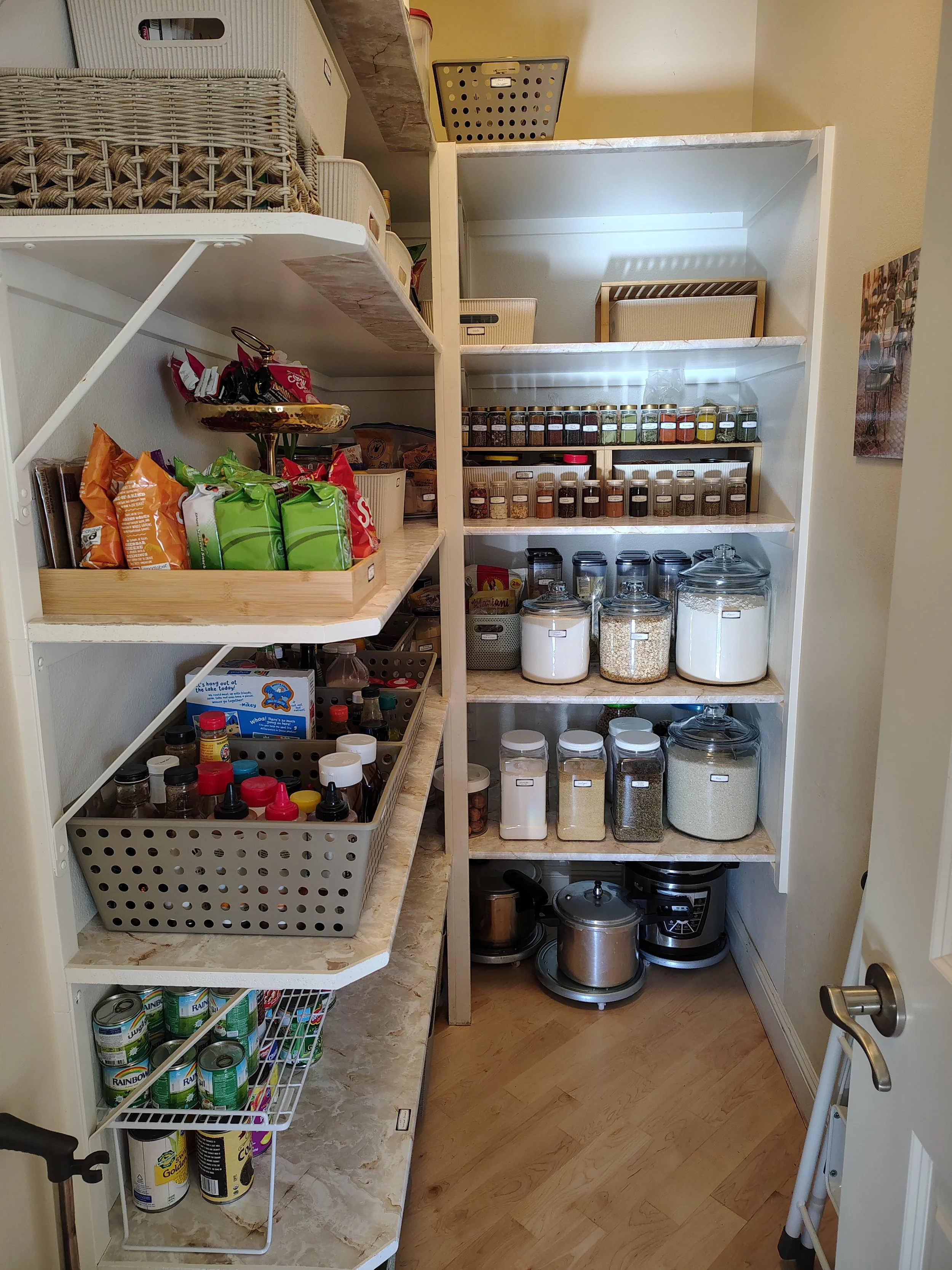5. Pantry.jpg