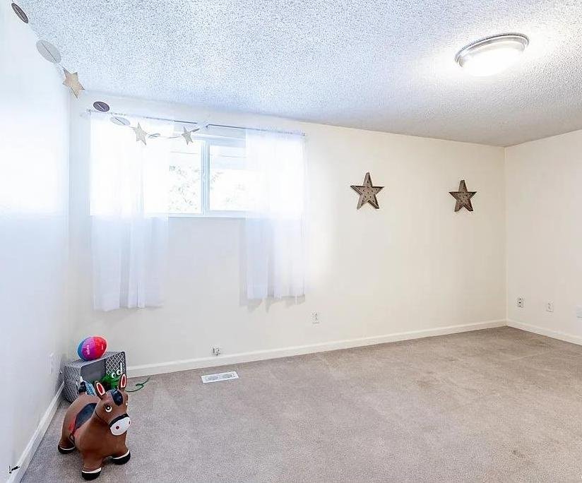 12. Kids Room.jpg