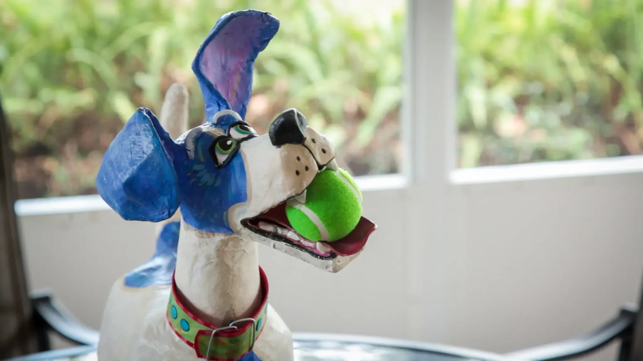 A finished dog sculpture in Joyce’s home