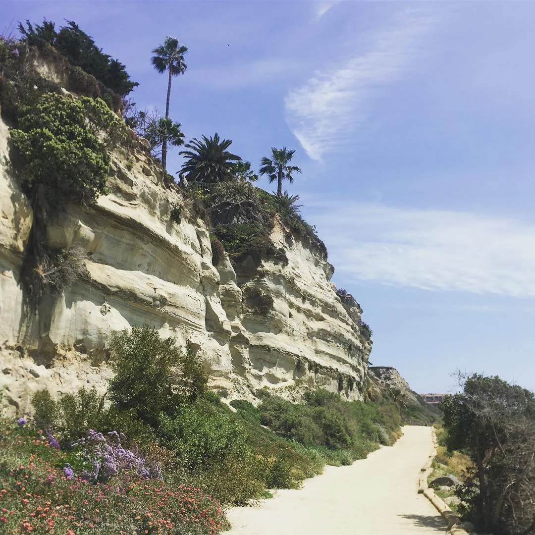 Another wow view from yesterday's hike in #sanclemente ❤️☀️ #sanclementepier #sanclementebeach #california #californiagirl #ocadventures #cameraphone #travel #femaletraveler #photography #travelphotography #travelblogger #instablogger #travelgram #in