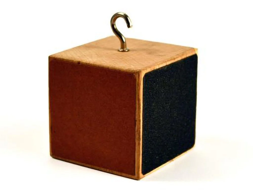 PH1120151_Friction cube.jpg