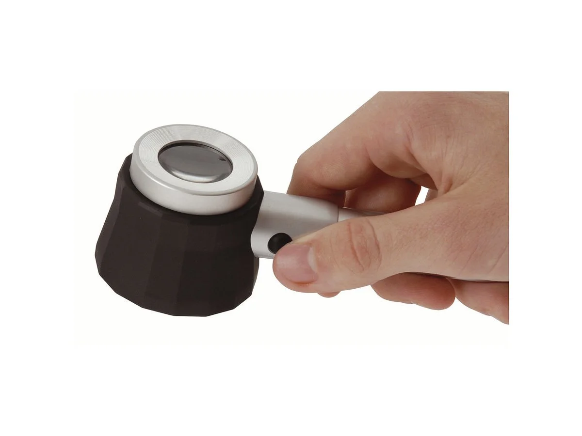 MGQM3539-10-dioptre-led-magnifier-with-scale-held.jpg