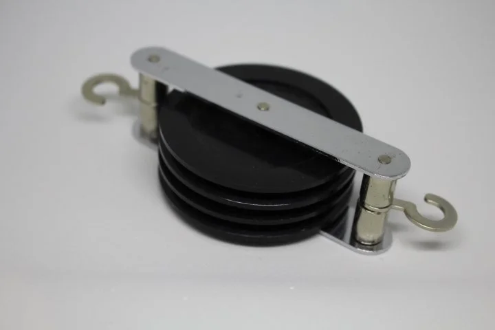 PUPA80A 3 Pulley in line plastic triple.JPG (Copy)