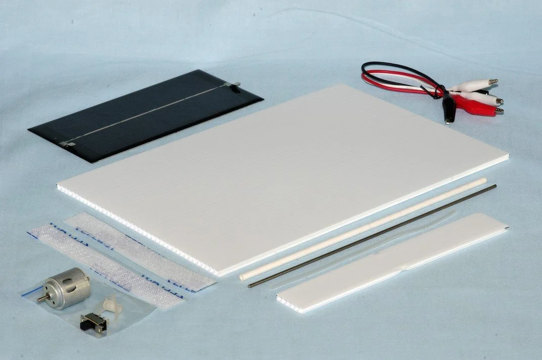 SBTINT INTRO SOLAR BOAT Kit 2 2015 05.jpg