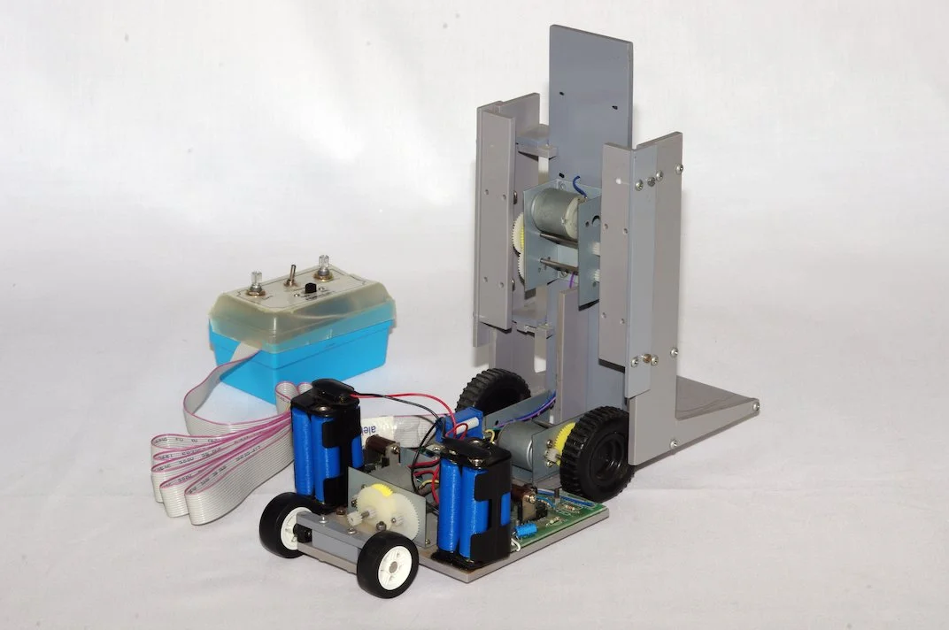 FORKLIFT_prototype_2015_02.JPG