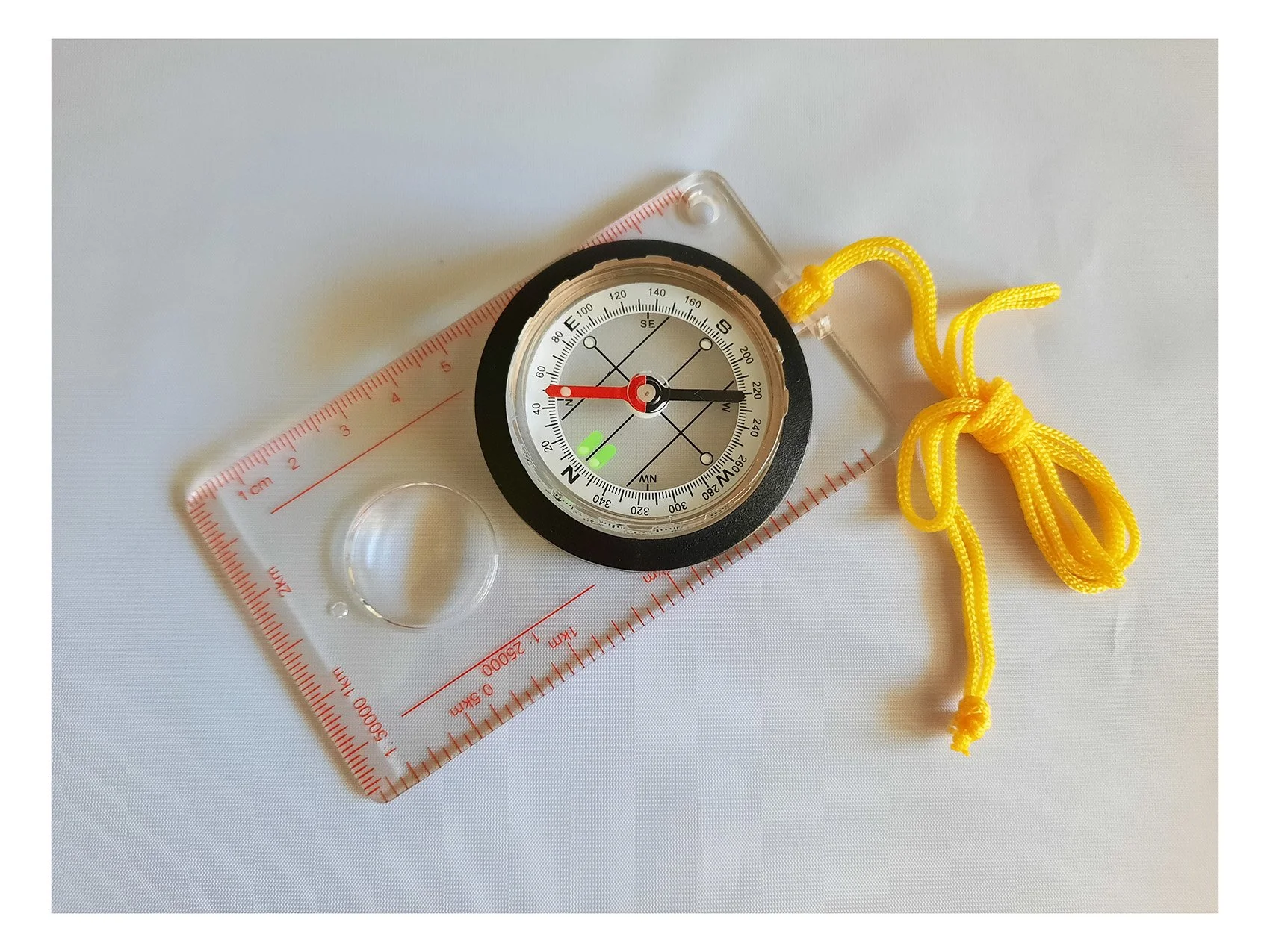 EMCOMP10x6_Orienteering_Compass_10x6.1.jpg