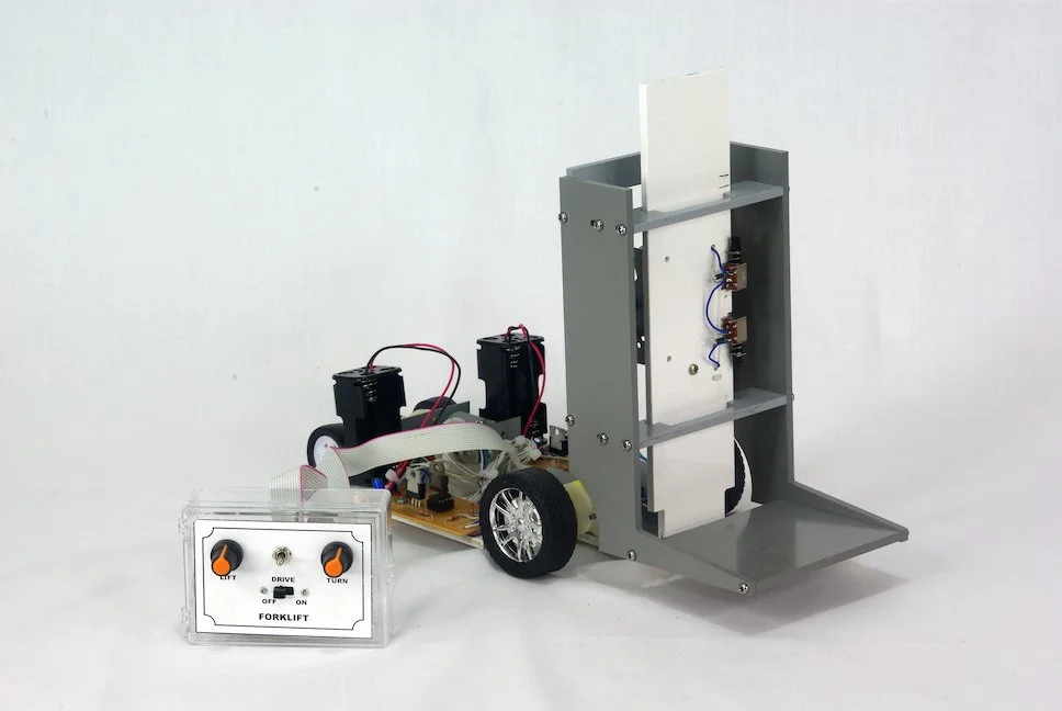 FORKLIFT_prototype_2023-02.JPG (Copy)