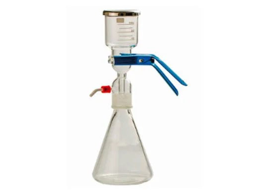 SOLVENT FILTRATION APPARATUS