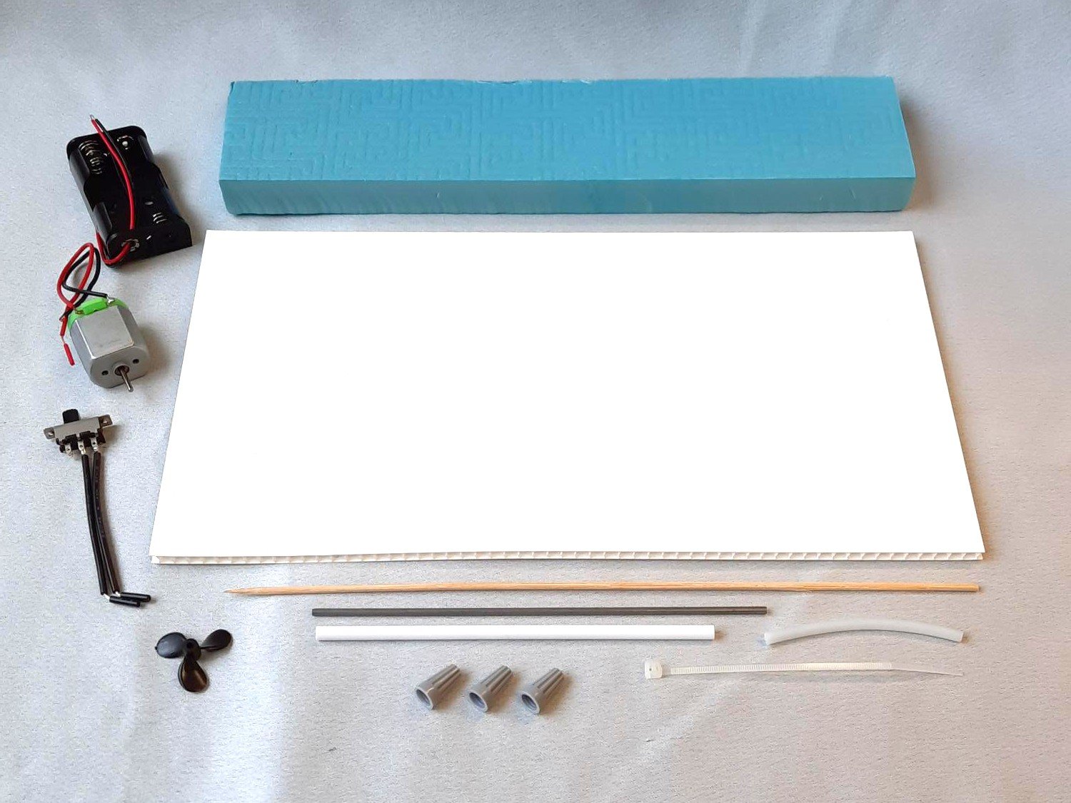 BATTBOAT_components2.jpg