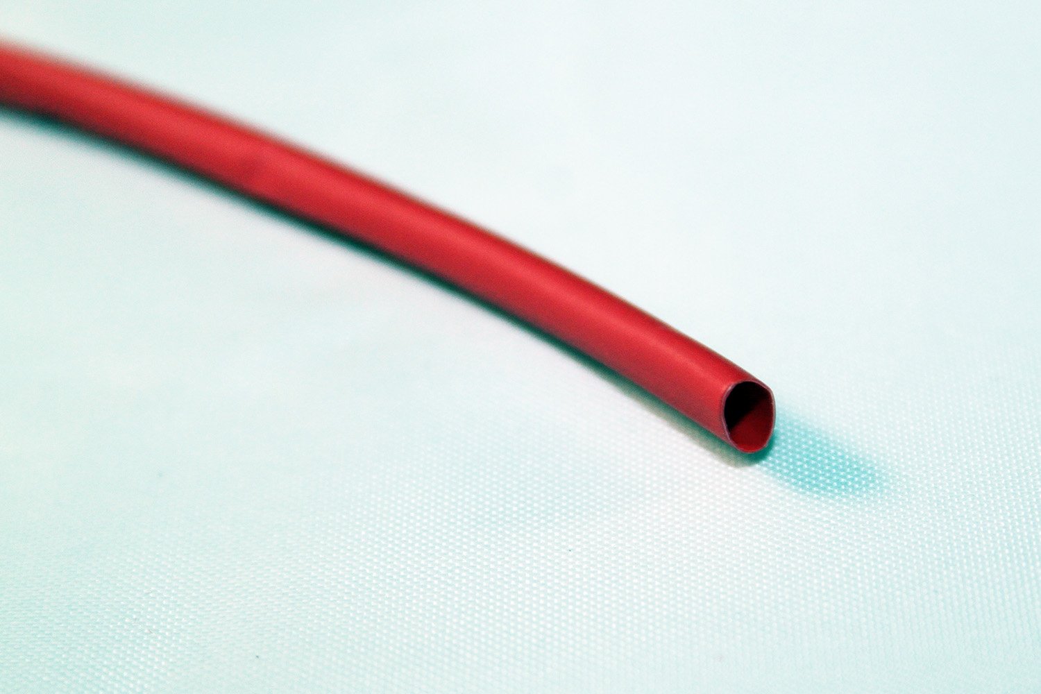 HEATSHRINK - 6MM X 1.2M TUBING FOR INSULATING WIRES & TERMINALS - RED