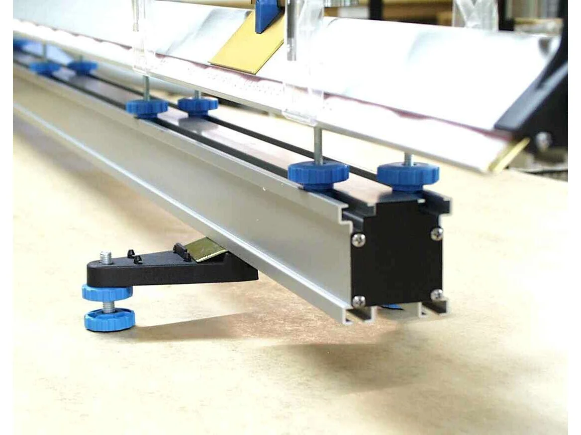 AIR TRACK 2.5 METRE SUB BASE AND 12 STUD KIT