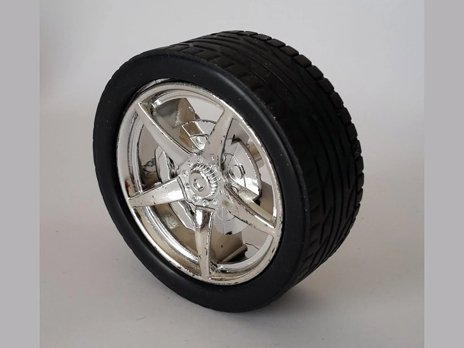 W52C2_52mm_Wheel.jpg