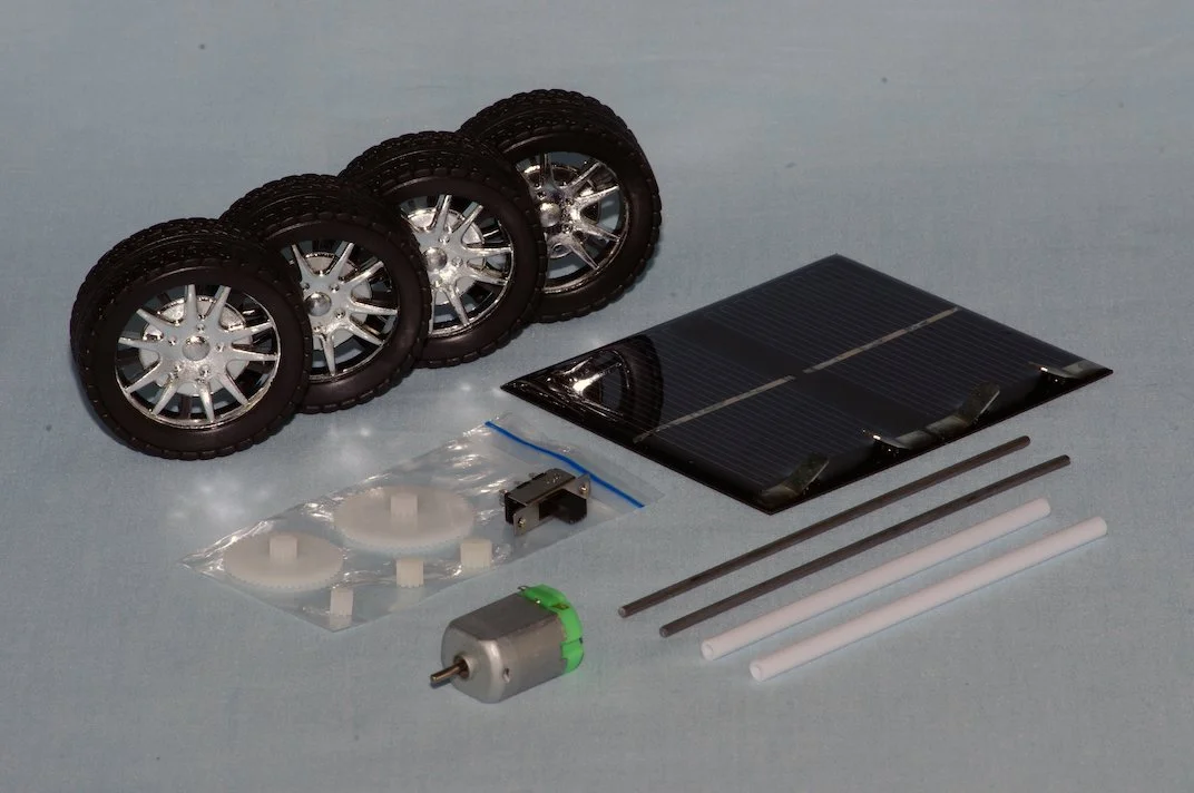 SOLARV2_kit_2015_01.JPG