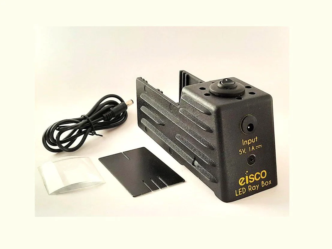 LED RAY BOX WITH USB CABLE AND CYLINDRICAL LENS