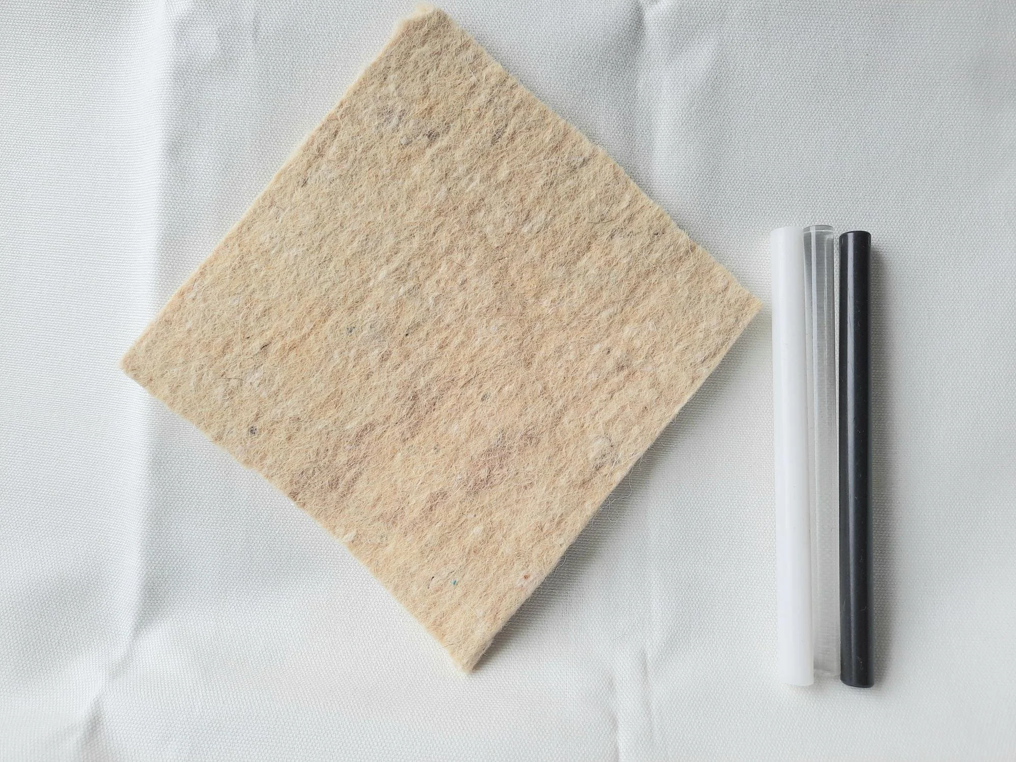 ELECTROSTATIC RUBBING CLOTH - WOOL AND 3 FRICTION RODS