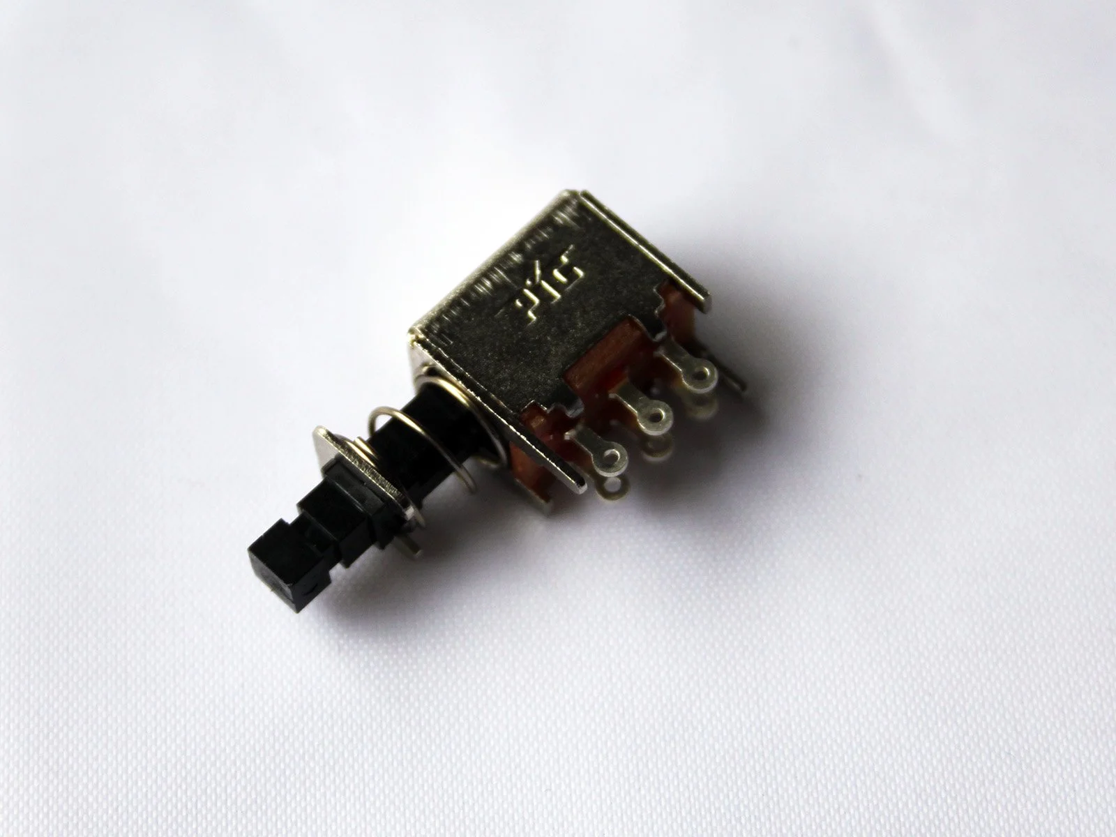 PUSLSWN_Push_Slide_Non-Lock_switch_angled_profile.jpg