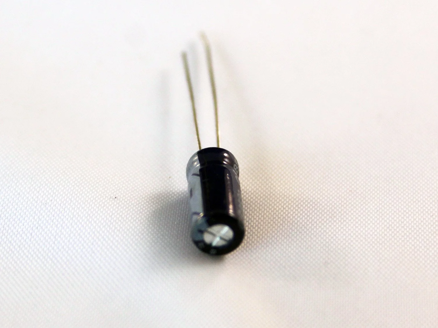 CAP4.7_Capacitor_CAP4.7UF.2.jpg