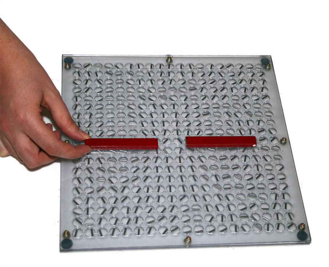 GIANT MAGNETIC FIELD DEMONSTRATOR PANEL