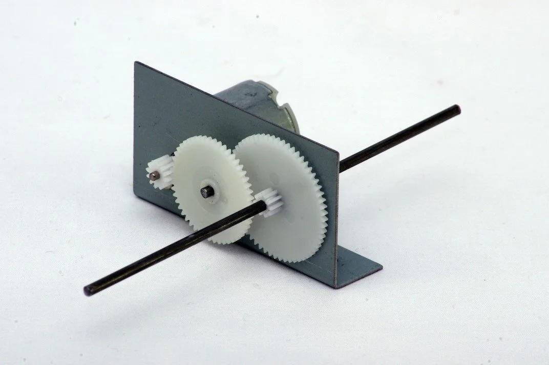 BASIC GEARBOX AND MOTOR