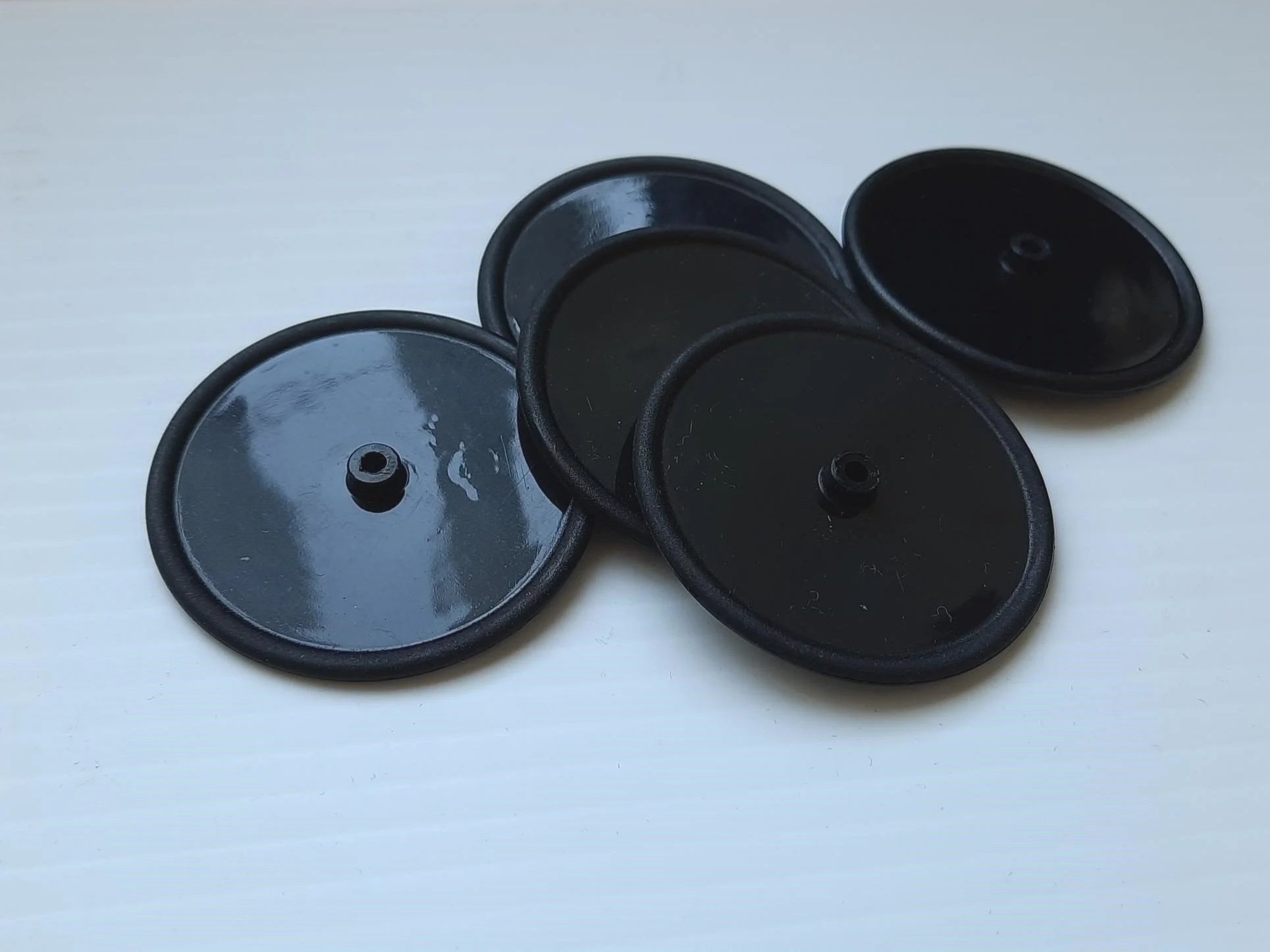 W50NB_50mm_narrow_black_wheels_6.jpg