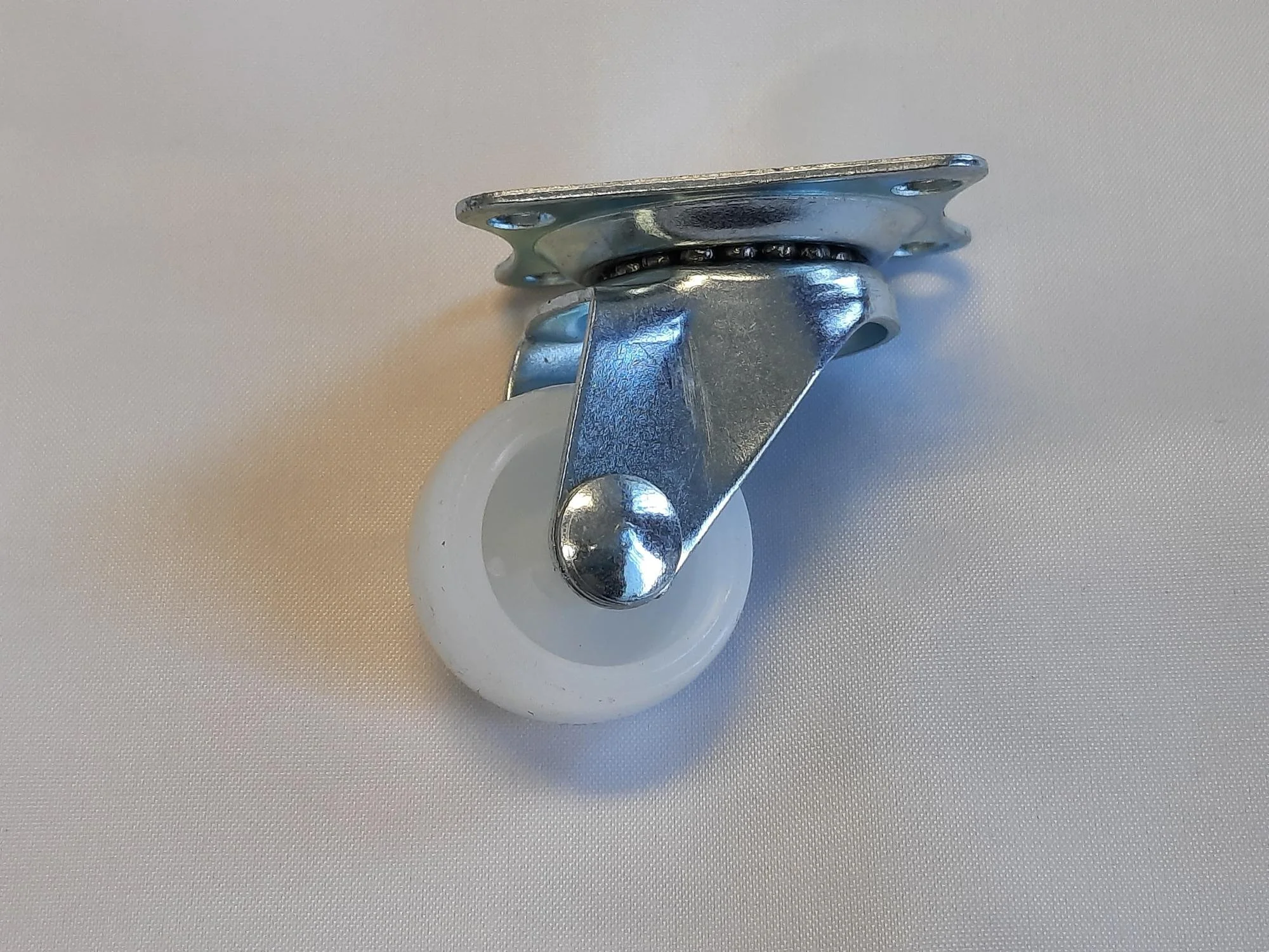 SWIVEL CASTOR WHEELS - 25MM DIA.