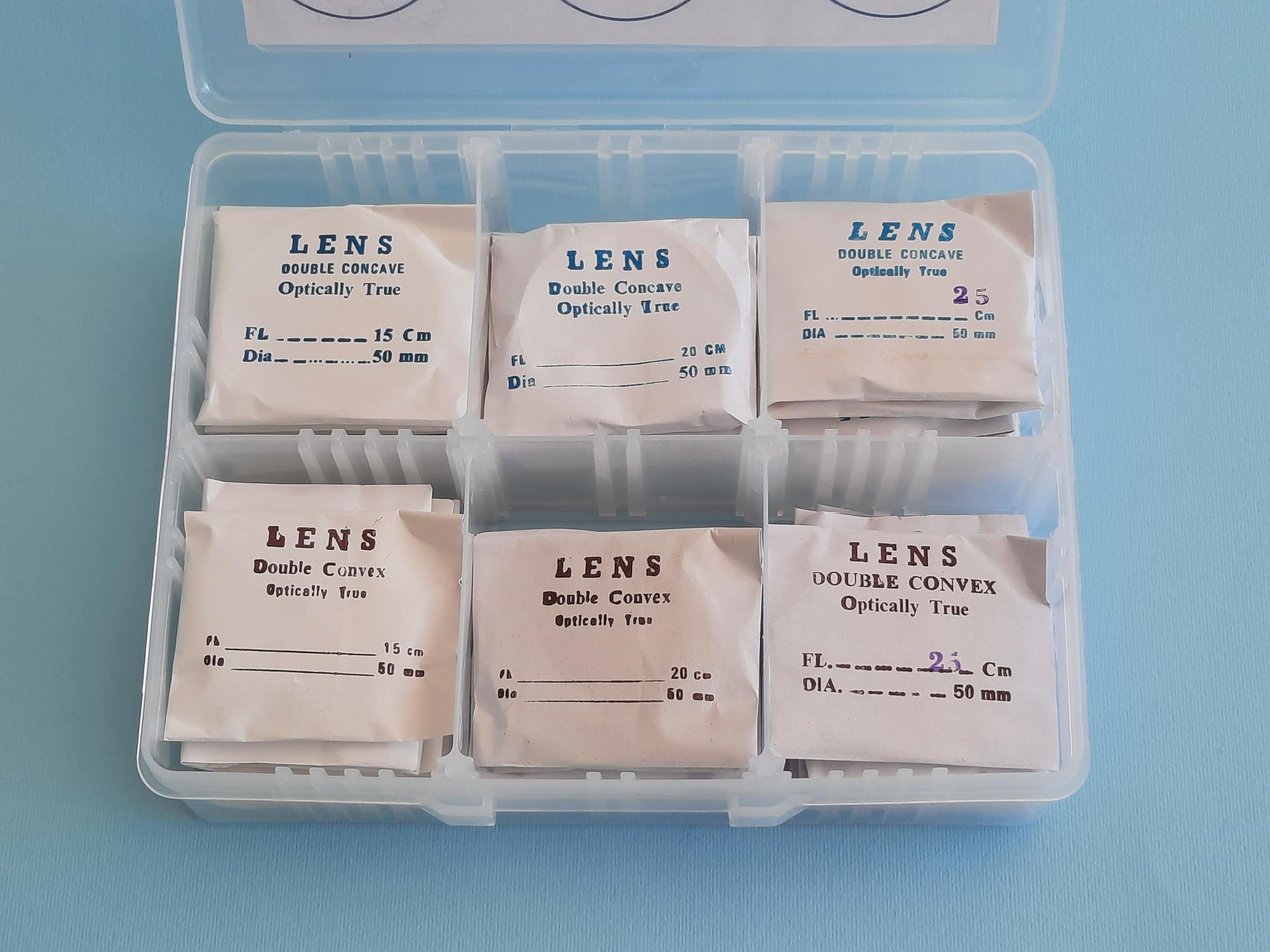LENS SET - 50MM DIA.IN STORAGE CONTAINER