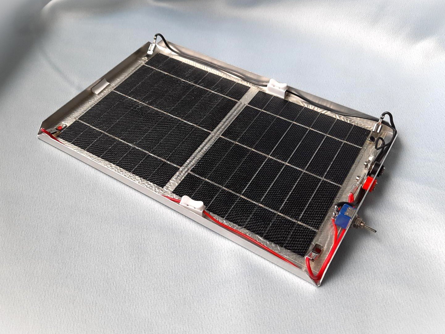 TRAY26-NS_4.jpg
