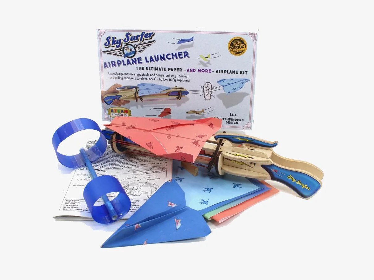 WM6735_Sky_surfer_airplane_launcher.jpg