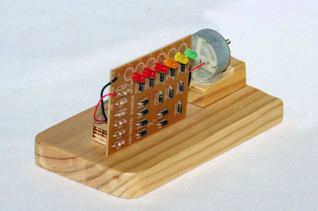 GENERATOR OUTPUT MONITOR