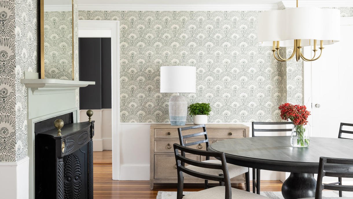 Home design ideas: Working with imperfections in a dining room