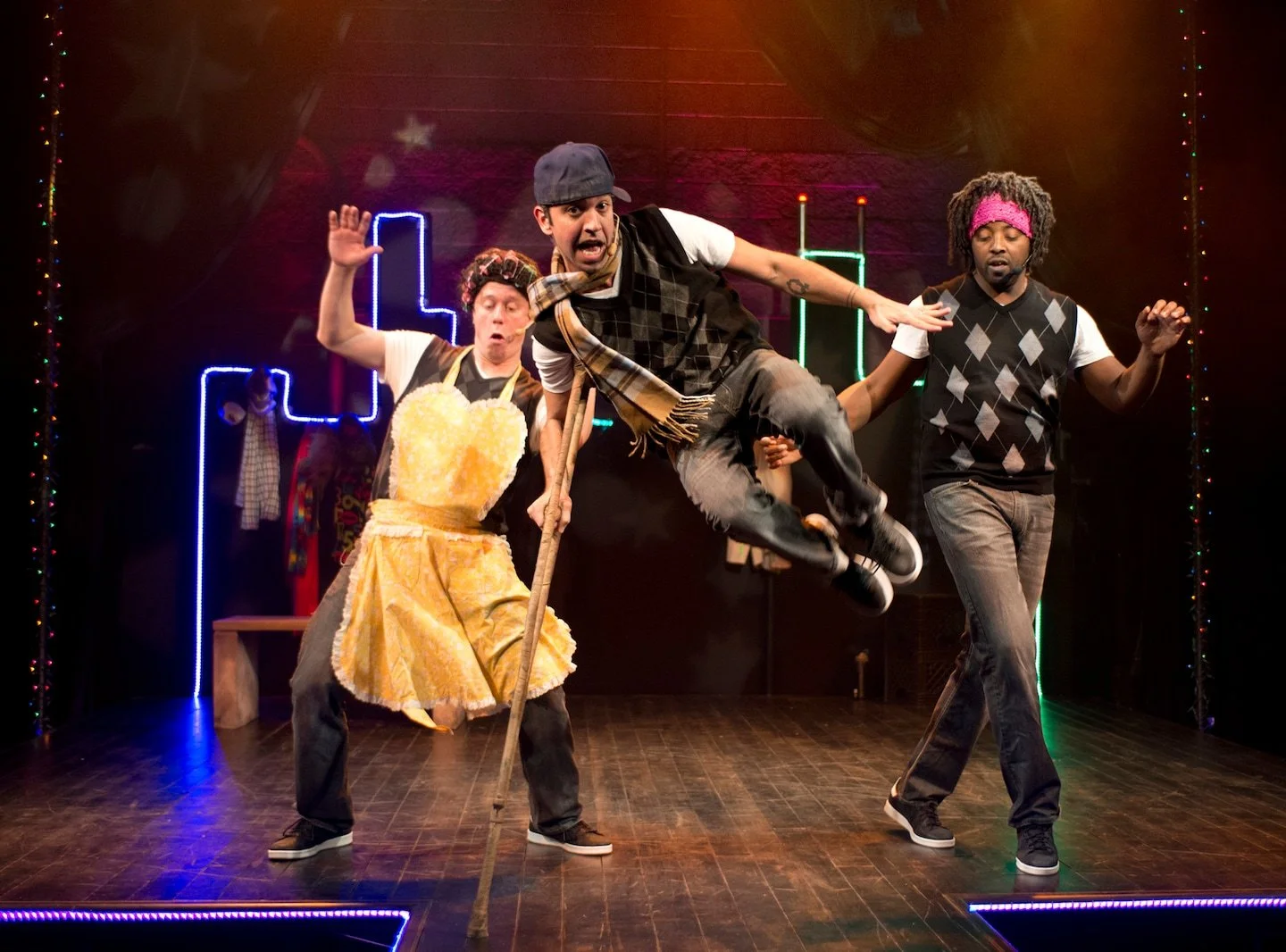 I saw ‘A Christmas Carol’ in eight cities across the country. Here’s what I learend about this tradition.