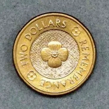 2012 Remembrance Day Gold Poppy $2