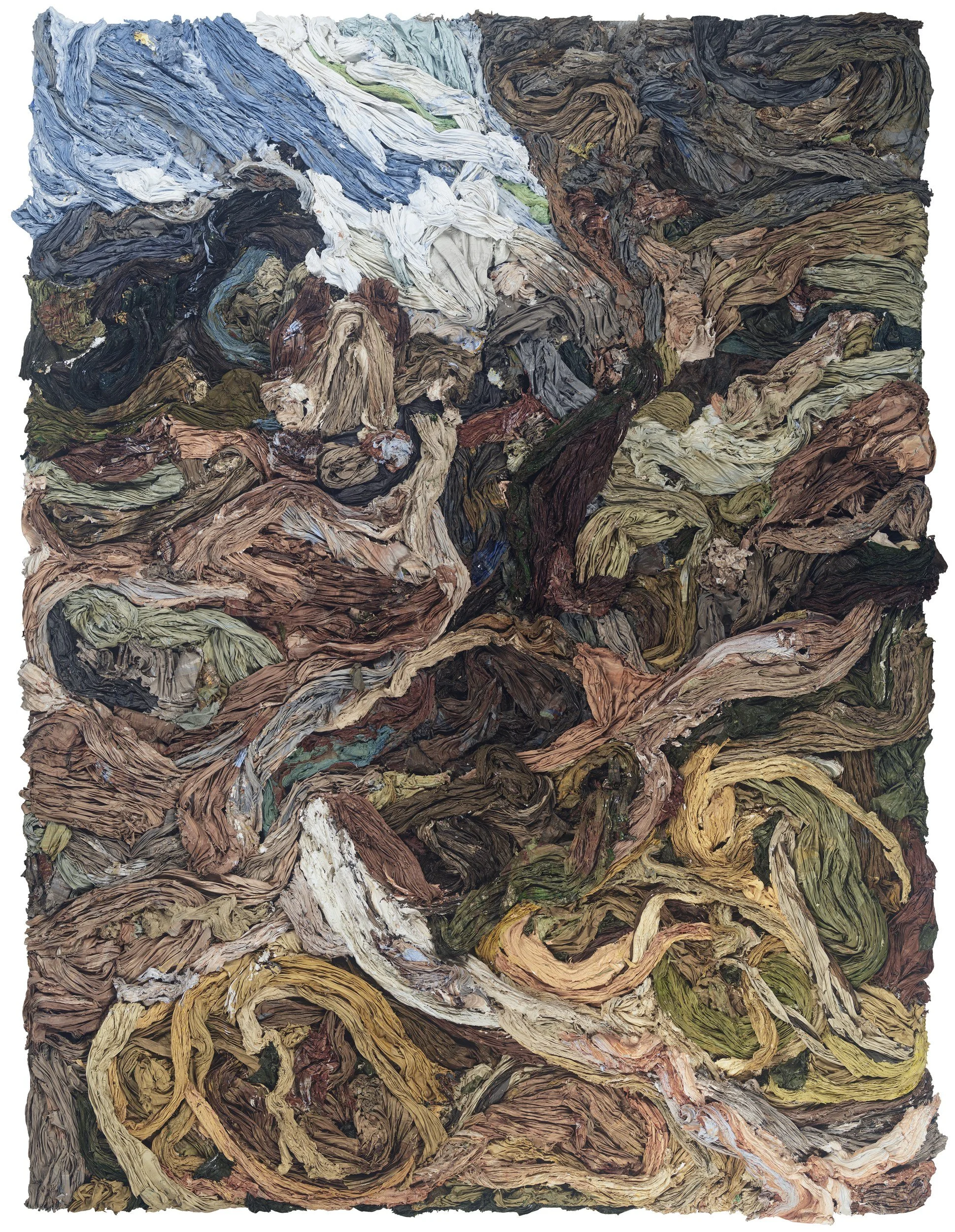 Cliffside Symphony: Ocean's Rushing Crescendo