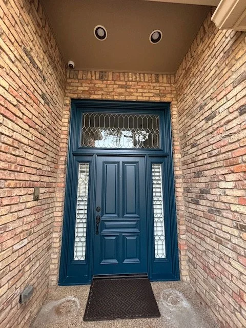 blue door.jpg
