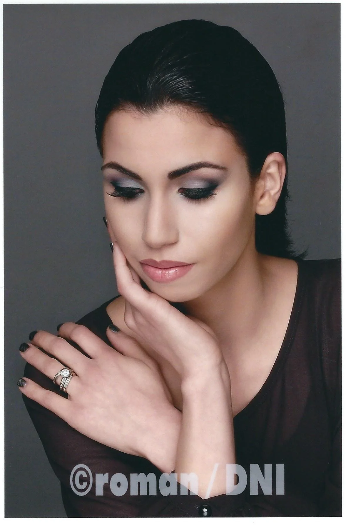 imgi_247_Model-makeup.jpg