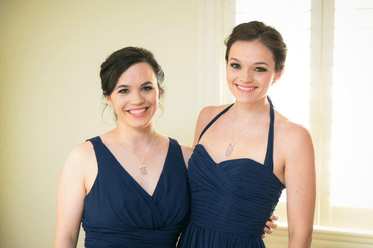 imgi_911_Sisters-of-the-groom-makeup-768x511.png