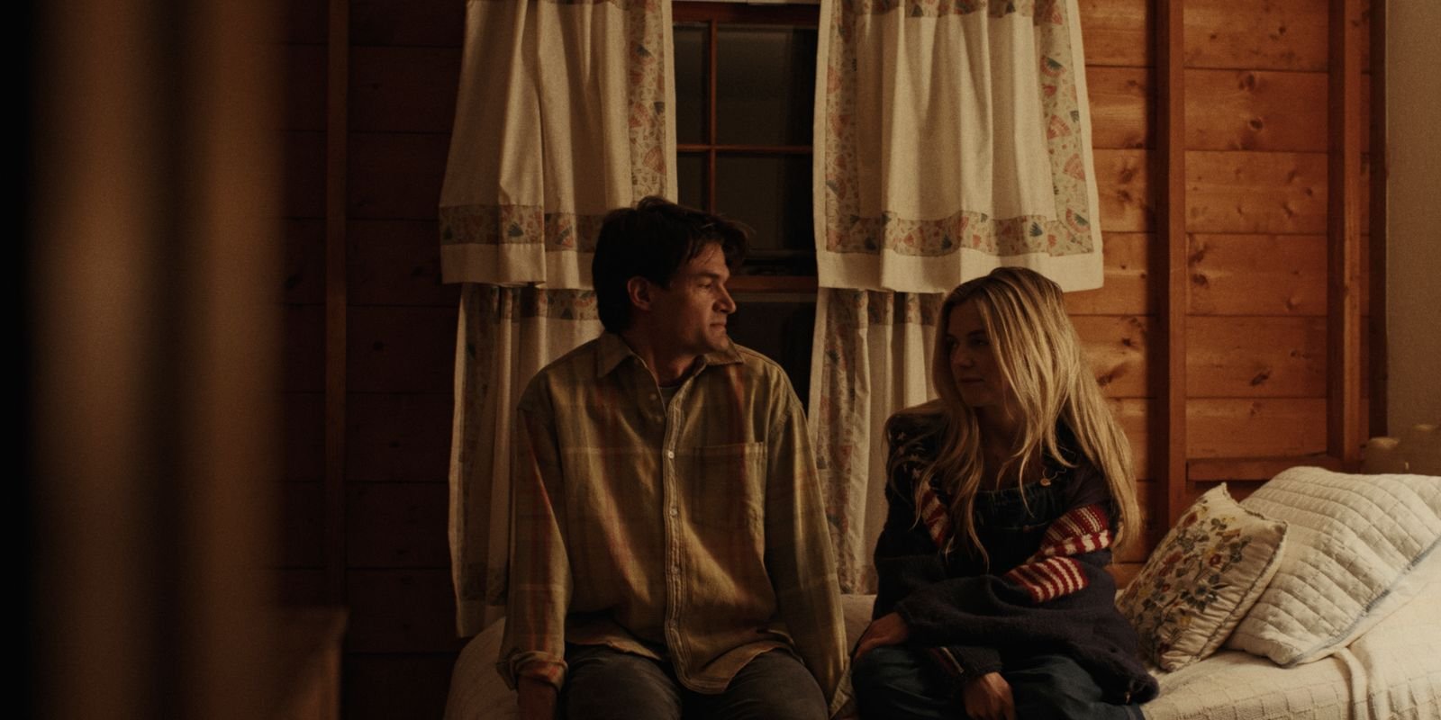 697e14d60599dd8840a17b40_Molting Stills 14-p-1600.jpg