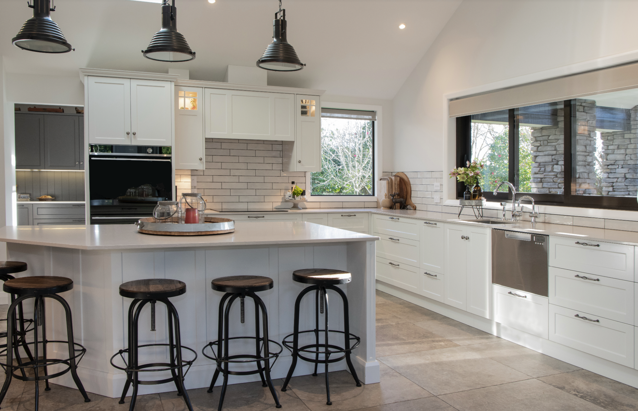 Classic Contrast Living