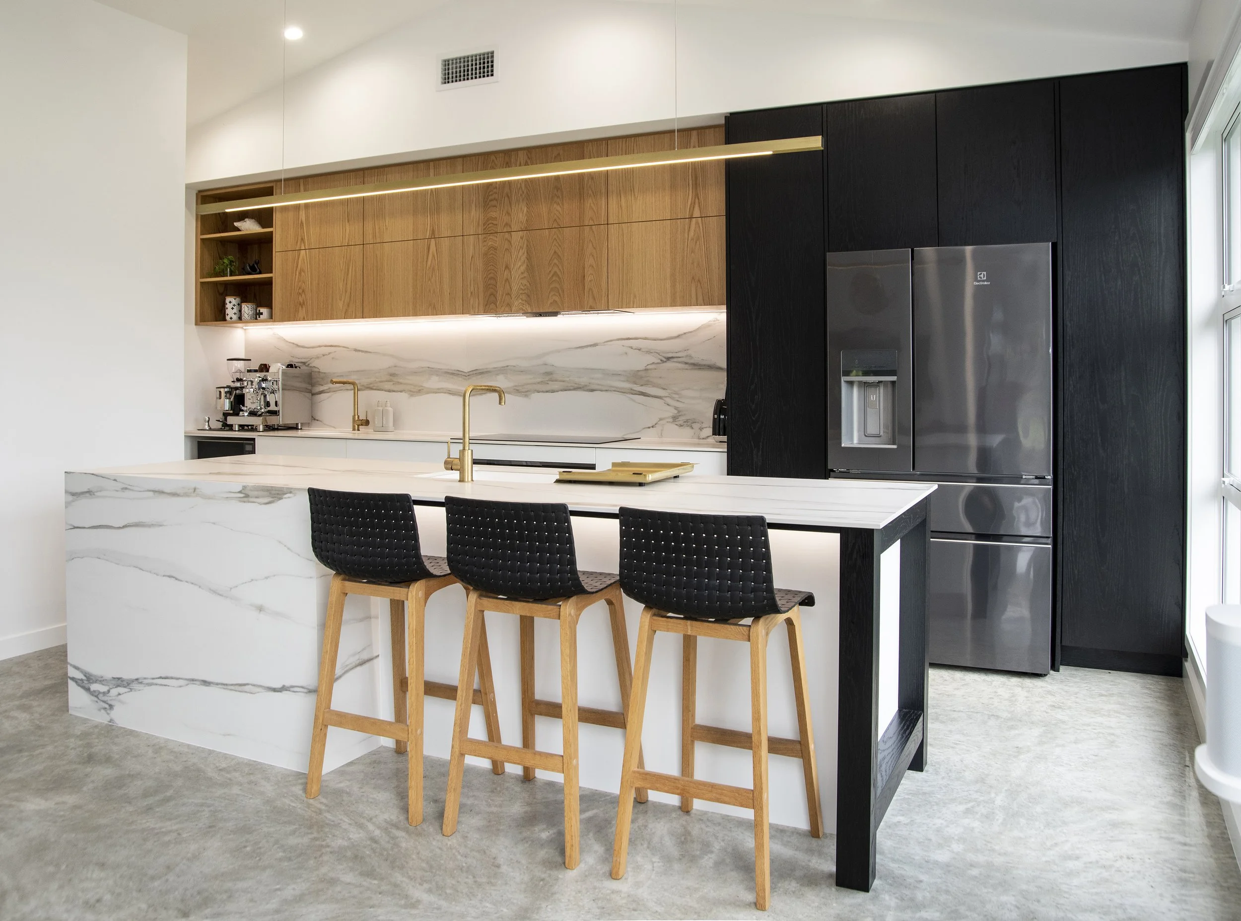 Modern Marble Elegance
