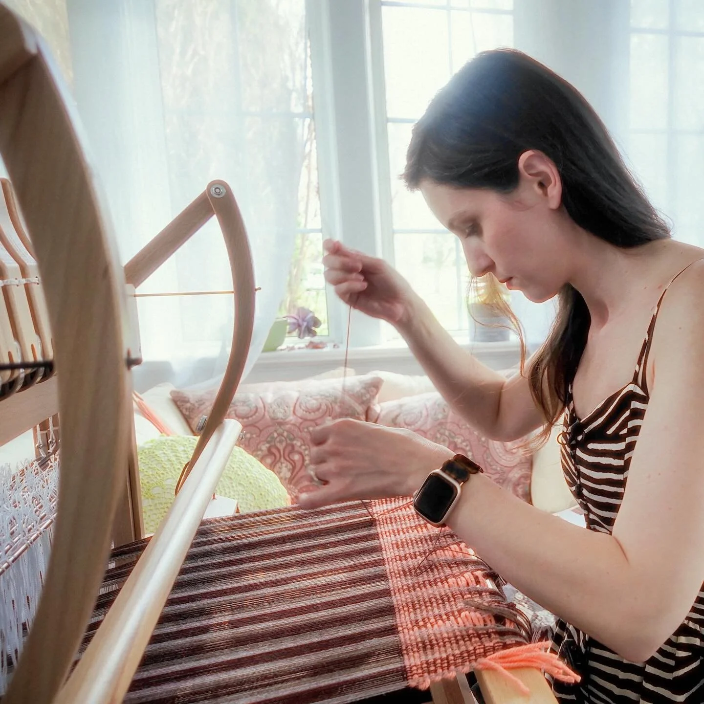 Are we weaving yet?! No &hellip; still gotta do the hem stitch. 😒😅