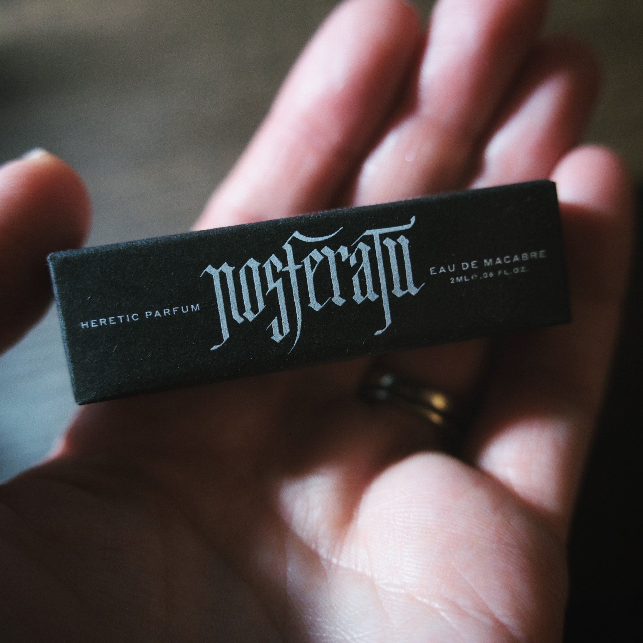 Friends, this is a fragrance review you did not ask for... but here we are. (also, completely NOT sponsored - I personally bought a discovery set and just lettin' you guys know what I think 🖤) #ForFunsies ?🤷🏻&zwj;♀️

Nosferatu by Heretic Parfum. T