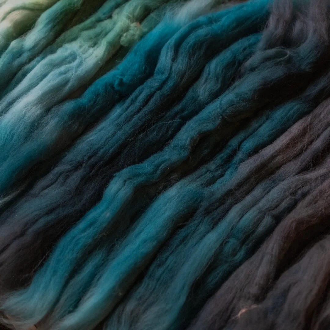 My next spinning victim. 🖤😏
@threewatersfarm  #handspun #handspunyarn #fiberprep