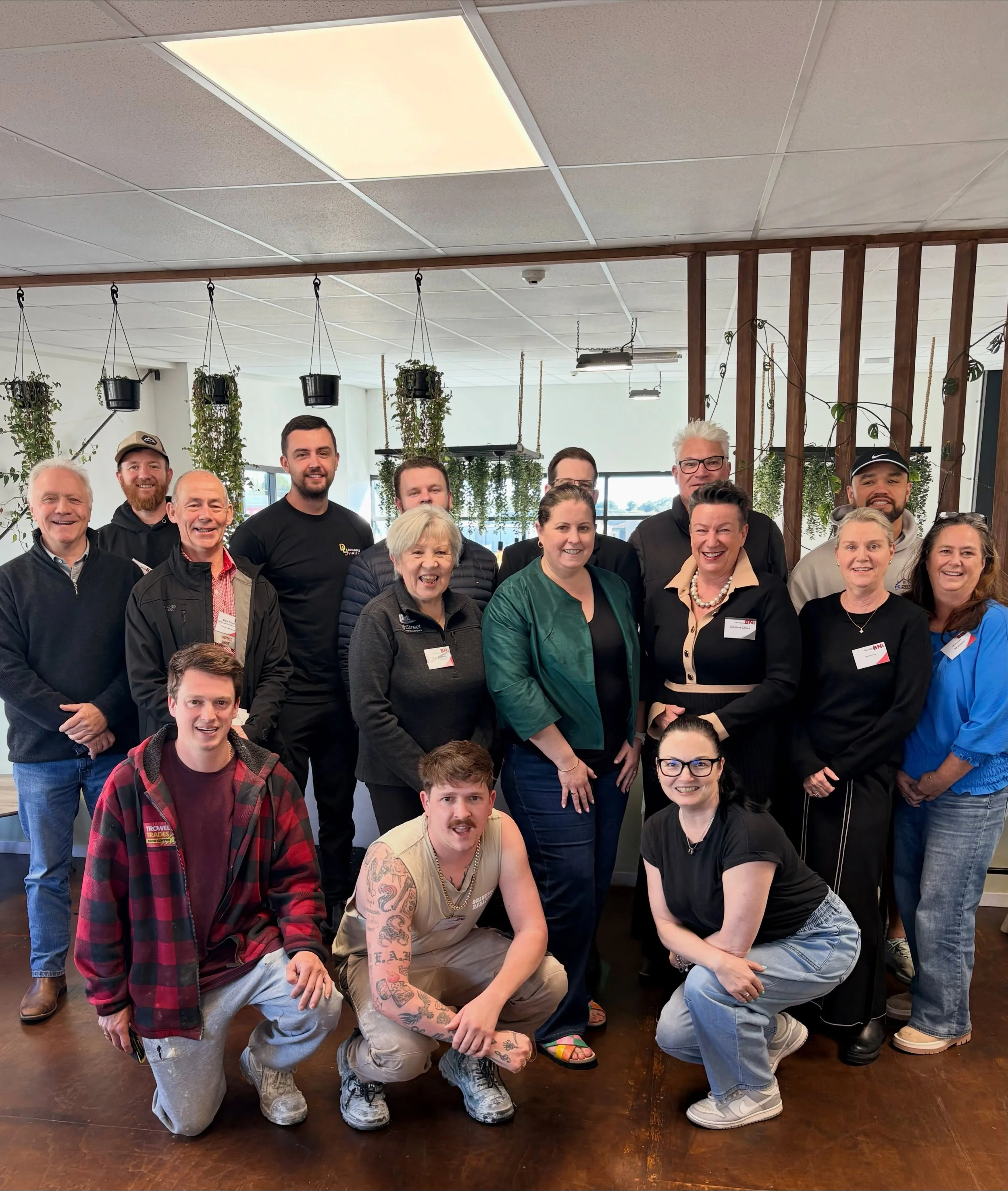 BNI Metro representing at BNI Eastside (Papamoa) this morning! Great group of business owners showing up for each other 💥