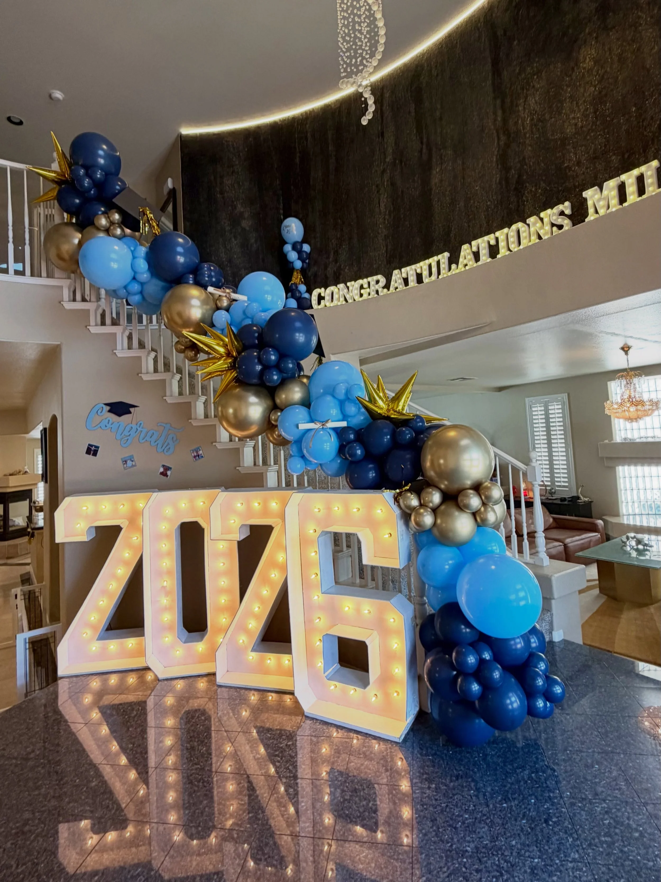 Millie&rsquo;s GRAD 💙🎓🩵✨
An elevated graduation celebration designed with intention and elegance. 
Custom garlands - personalized props - woaw effect 
Every detail, from floor to ceiling, was thoughtfully styled to make our client&rsquo;s niece fe