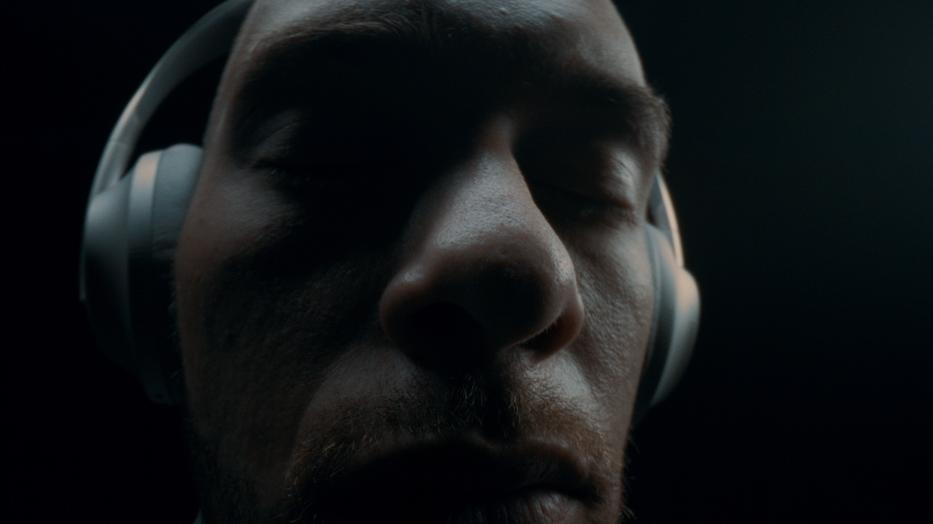 BOSE_003 (FINAL) PICTURE LOCKED.00_00_35_23.Still011.png