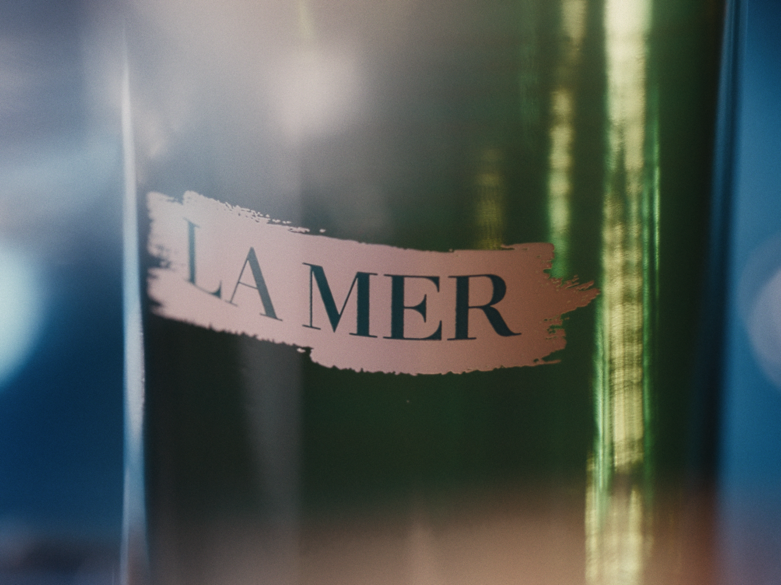 LA MER_PICTURE LOCK REASSEMBLE.00_00_12_22.Still012.PNG